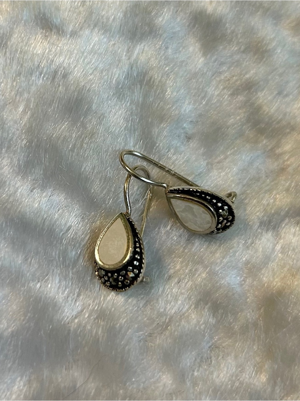 🍀925 Sterling Silver Teardrop Mother-of-Pearl Drop Earrings